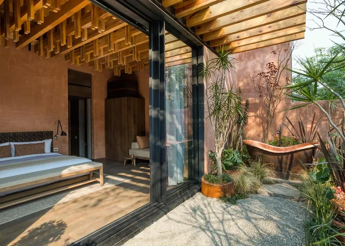 Casa Tenue Hotel
