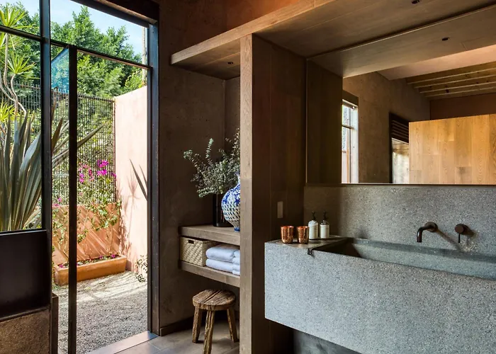 Casa Tenue 4*